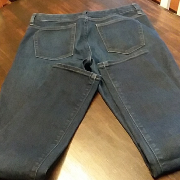 Gap real straight Jean's size 28 - Picture 3 of 3